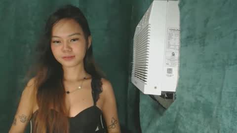 andiaprecious_ online show from 27, 3, 2026