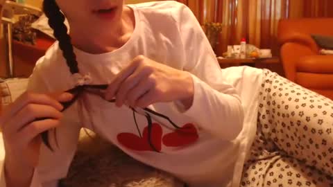 Snapshot of andrasweetie chatting on 12, 6, 2026 Andra online show from 12, 6, 2026