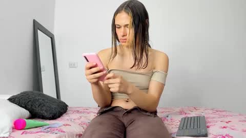 Andrea Cherry online show from 29, 9, 2025