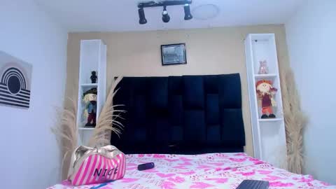 Andres Gil online show from 5, 10, 2025