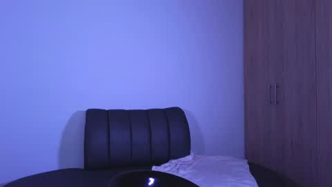    online show from 22, 1, 2025