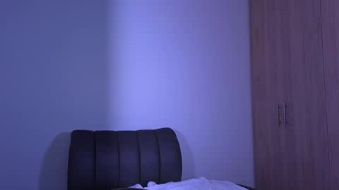    online show from 28, 1, 2025