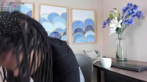 Andrea Zoelins online show from 9, 11, 2025