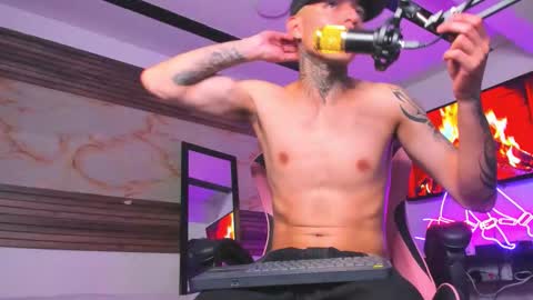 Snapshot of andrees_s chatting on 11, 10, 2025 andrees_s online show from 11, 10, 2025