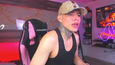 Snapshot of andrees_s chatting on 4, 11, 2025 andrees_s online show from 4, 11, 2025