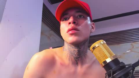 Snapshot of andrees_s chatting on 25, 11, 2025 andrees_s online show from 25, 11, 2025