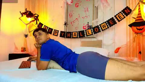 Snapshot of andreew_hall_ chatting on 28, 10, 2025 Andreew hall  online show from 28, 10, 2025