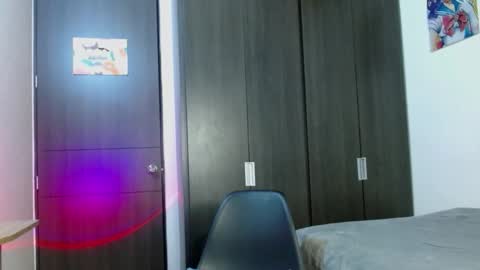 Snapshot of andreew_santana chatting on 7, 10, 2025 Andrew online show from 7, 10, 2025