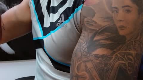 insta andres clark  online show from 26, 2, 2025