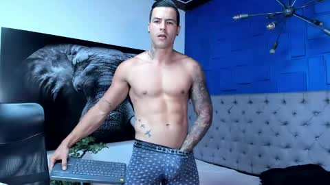 Snapshot of andres_clark chatting on 24, 4, 2026 insta andres clark online show from 24, 4, 2026