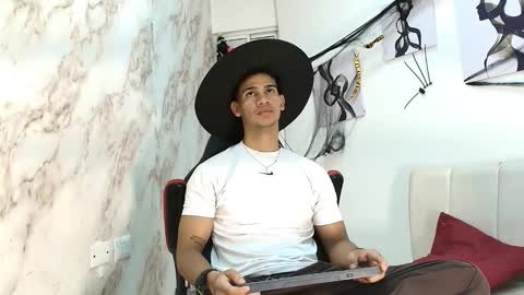 andres_stud online show from 20, 10, 2025