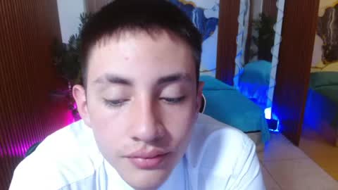 andres_tay online show from 15, 4, 2026