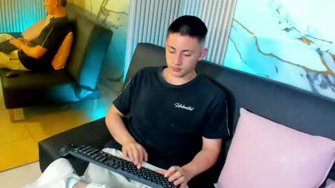 andres_tay online show from 8, 5, 2026