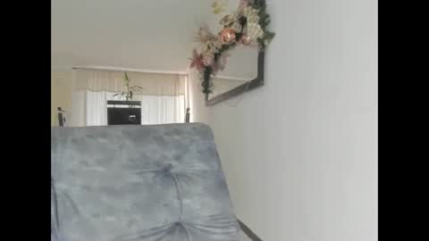 Isa  --------- online show from 2, 1, 2025