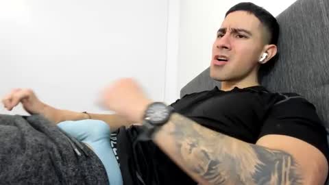 Snapshot of andresjuan92 chatting on 29, 9, 2025 onlyfanscallmegotter online show from 29, 9, 2025