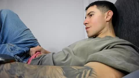 Snapshot of andresjuan92 chatting on 18, 5, 2026 onlyfanscallmegotter online show from 18, 5, 2026