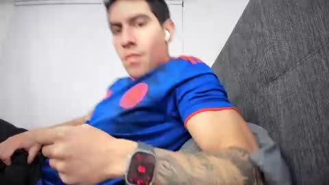 Snapshot of andresjuan92 chatting on 4, 7, 2026 onlyfanscallmegotter online show from 4, 7, 2026