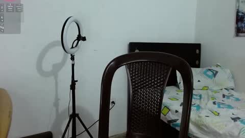 Andrew G online show from 28, 2, 2025