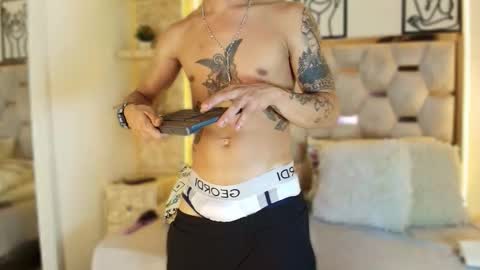 Snapshot of andrew_haalls chatting on 26, 11, 2025 andrew_haalls online show from 26, 11, 2025