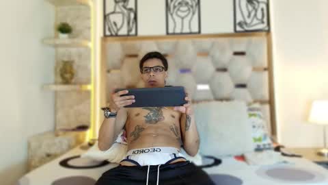 Snapshot of andrew_haalls chatting on 30, 11, 2025 andrew_haalls online show from 30, 11, 2025