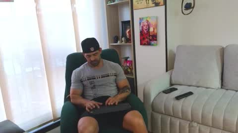 Andrew online show from 25, 2, 2026