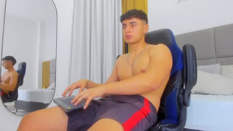 Andrewlamar21 online show from 13, 12, 2024
