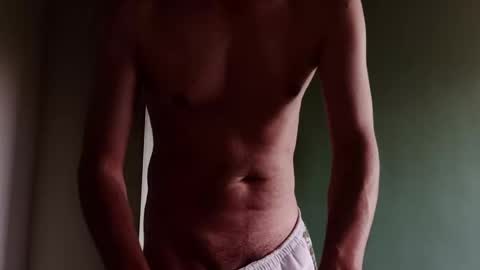 Snapshot of andrewmature chatting on 10, 9, 2025 andrewmature online show from 10, 9, 2025