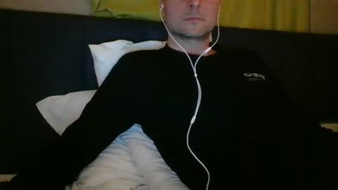 andreyandrey80 online show from 9, 3, 2025
