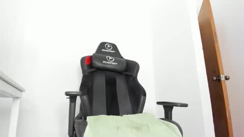 Snapshot of andromeda_02 chatting on 6, 2, 2025 Valentina online show from 6, 2, 2025