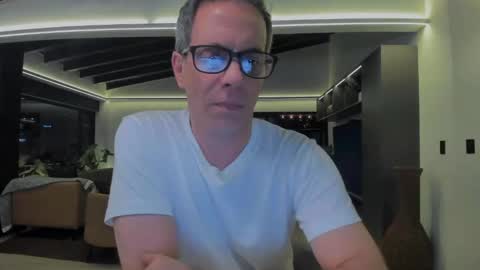 Snapshot of andy0pandi chatting on 18, 2, 2025 Andrew online show from 18, 2, 2025