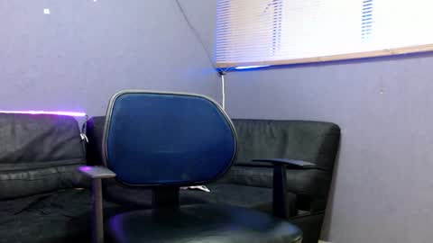 Snapshot of andy_bapho chatting on 10, 10, 2025 ANDY online show from 10, 10, 2025