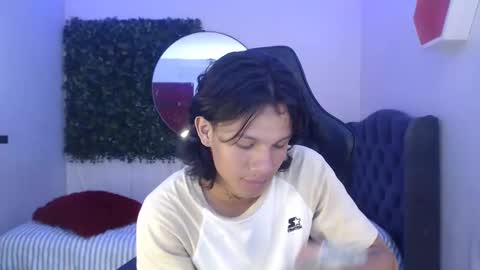 andy_dan1 online show from 28, 1, 2025