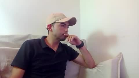 Snapshot of andy_magic_ chatting on 14, 10, 2025 andy_magic_ online show from 14, 10, 2025
