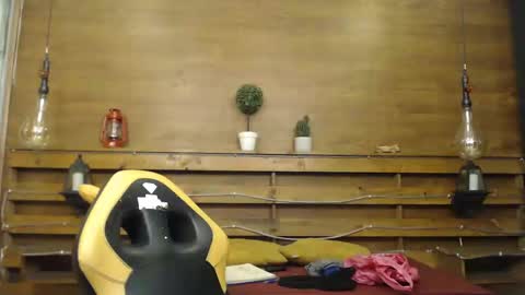 Snapshot of andy_staar18 chatting on 14, 11, 2025 andy online show from 14, 11, 2025