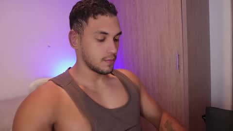 Snapshot of andy_weld chatting on 17, 10, 2025 my onlyfans online show from 17, 10, 2025