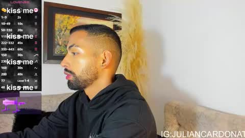 Snapshot of andy_x777 chatting on 21, 10, 2025 Andy Reed online show from 21, 10, 2025