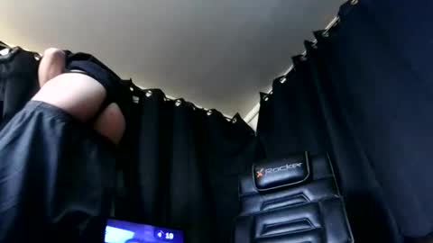 Snapshot of andybadass chatting on 23, 5, 2026 andybadass online show from 23, 5, 2026