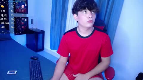 Snapshot of andyboy_19 chatting on 18, 12, 2024 andy online show from 18, 12, 2024