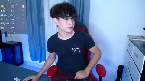 Snapshot of andyboy_19 chatting on 20, 12, 2024 andy online show from 20, 12, 2024