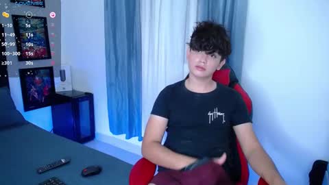 Snapshot of andyboy_19 chatting on 21, 12, 2024 andy online show from 21, 12, 2024