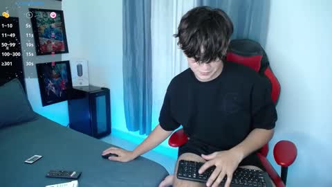 Snapshot of andyboy_19 chatting on 26, 12, 2024 andy online show from 26, 12, 2024