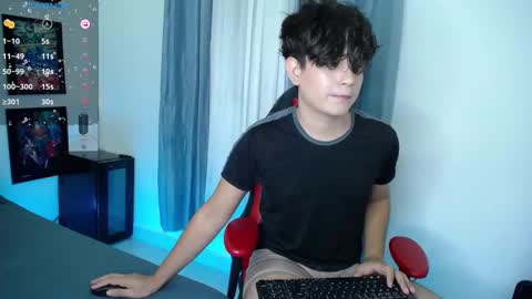 Snapshot of andyboy_19 chatting on 29, 12, 2024 andy online show from 29, 12, 2024