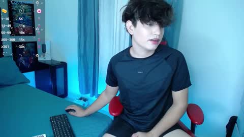 Snapshot of andyboy_19 chatting on 7, 1, 2025 andy online show from 7, 1, 2025