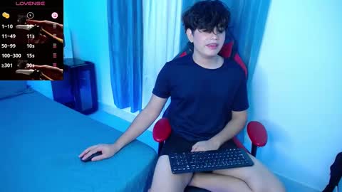 Snapshot of andyboy_19 chatting on 29, 1, 2025 andy online show from 29, 1, 2025