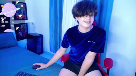 Snapshot of andyboy_19 chatting on 5, 3, 2025 andy online show from 5, 3, 2025