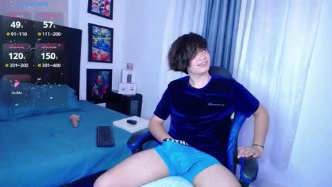 Snapshot of andyboy_19 chatting on 10, 11, 2025 andy online show from 10, 11, 2025