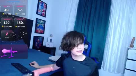 Snapshot of andyboy_19 chatting on 12, 11, 2025 andy online show from 12, 11, 2025