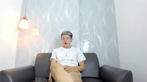 andyfame11 online show from 15, 2, 2026