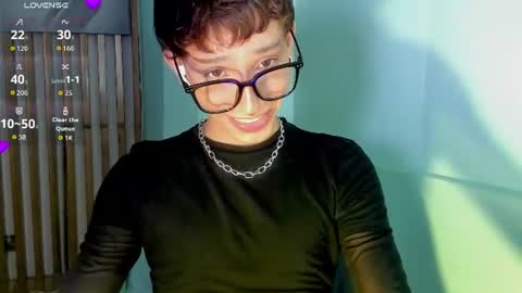 Snapshot of andywiills chatting on 22, 6, 2026 Andy online show from 22, 6, 2026