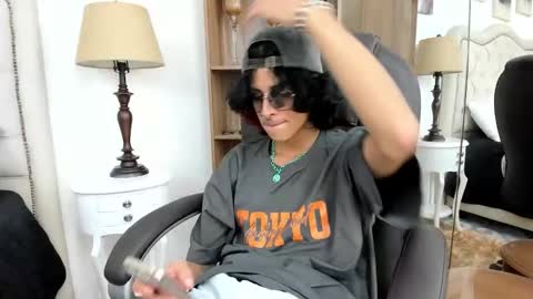 andyxibrat online show from 2, 2, 2026